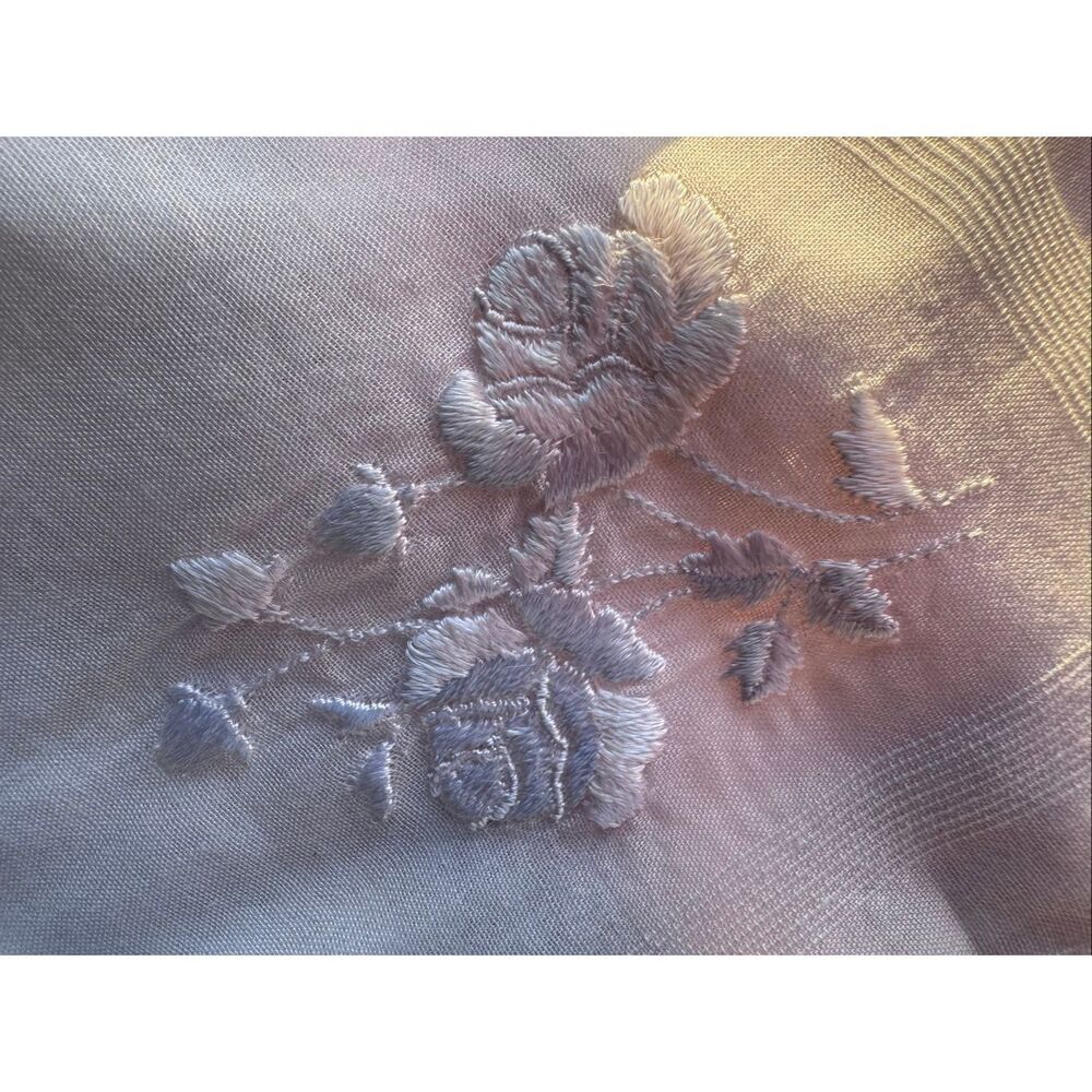 Vintage handkerchief delicate, white floral embroidered textile